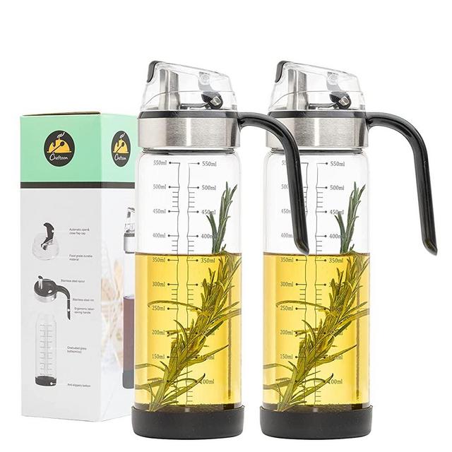 Olive Oil Dispenser, Auto Flip Oil Vinegar Dispenser Set, Non-drip Clear Glass Oil Container 18 OZ with Stainless Steel Spout, Leakproof Oil Cruet Hot-oil Resistance for Kitchen Cooking, Set of 2