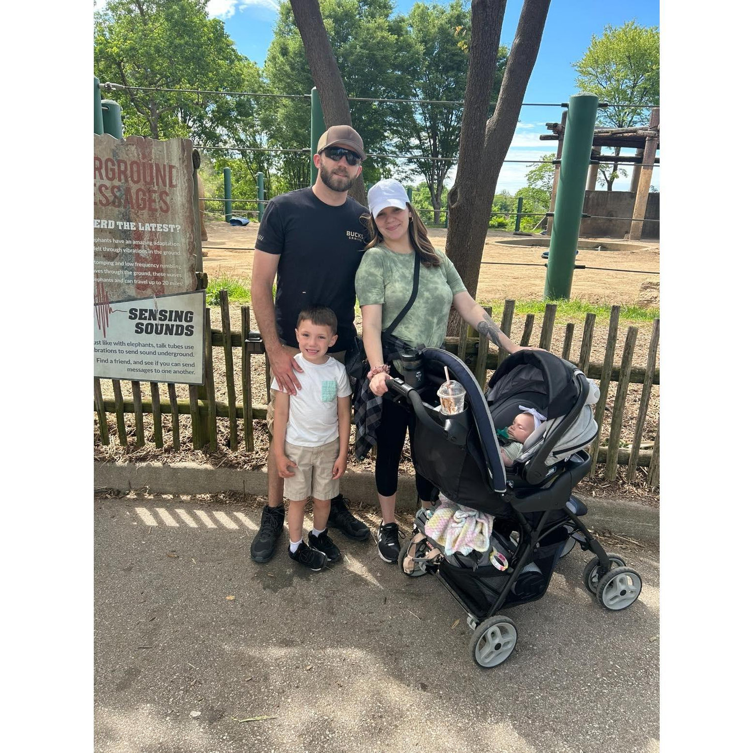 Family trip to the zoo for Mother's Day!
