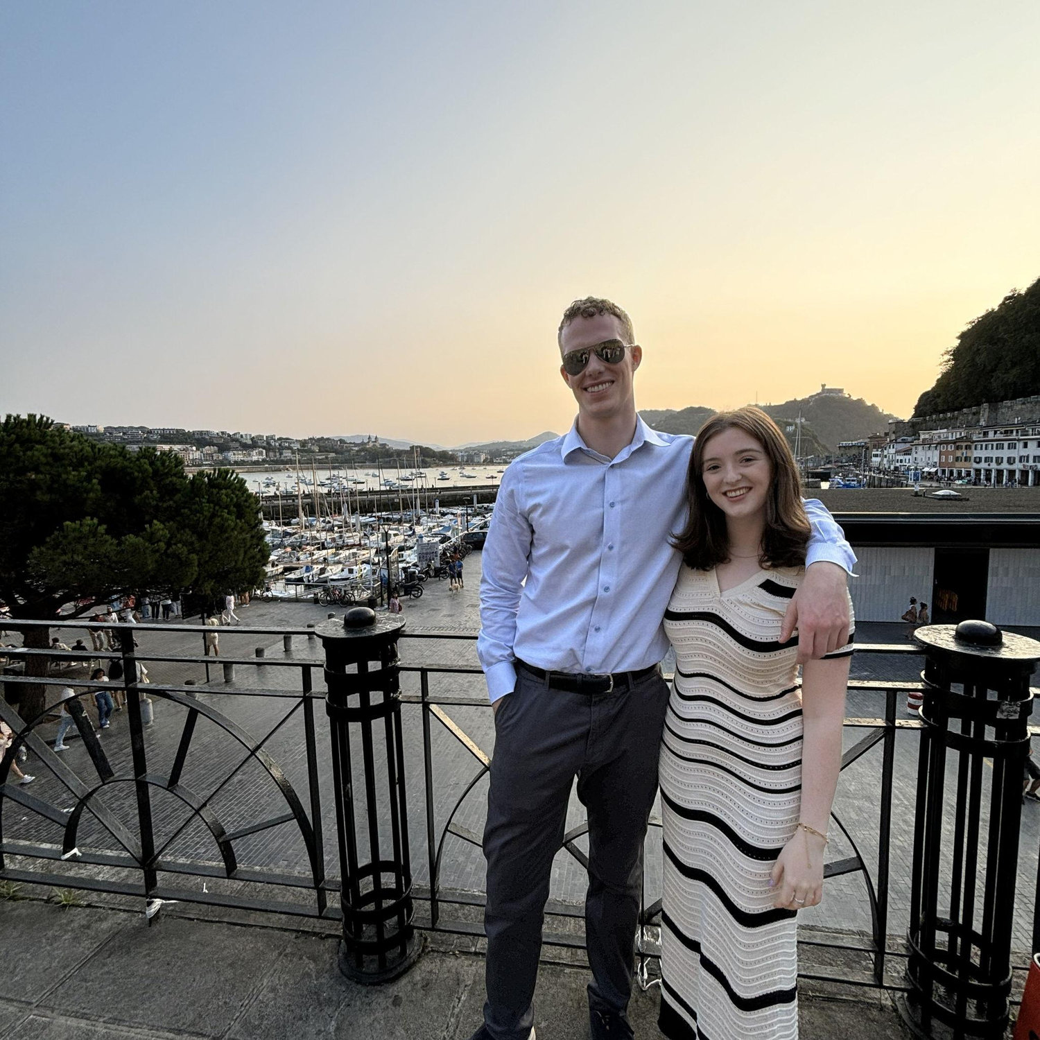 San Sebastian Spain, some nice American girls were very dedicated getting all the angles for this pic