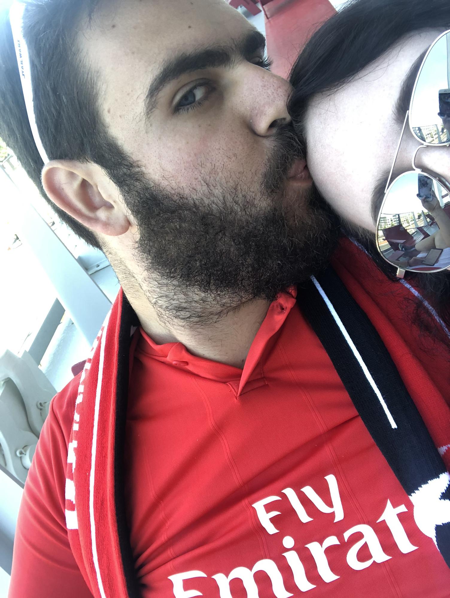 Joseph took Madi to her first live soccer game to see his favorite soccer team, Benfica! They won, what a game to catch live!