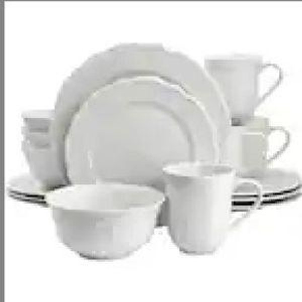 16 Piece Dinnerware set
