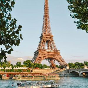 Dinner Boat Ride in Paris