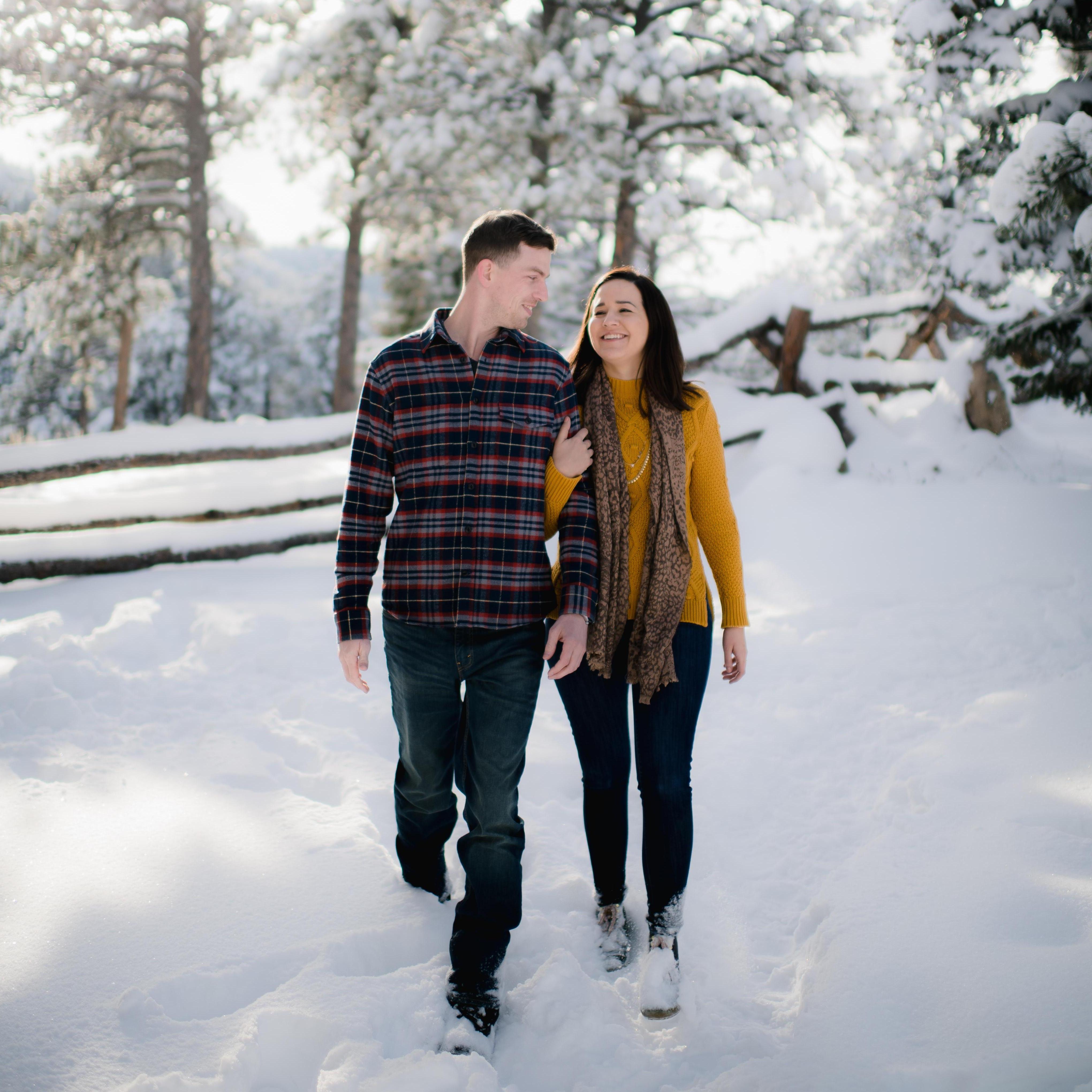 Engagements pictures in CO