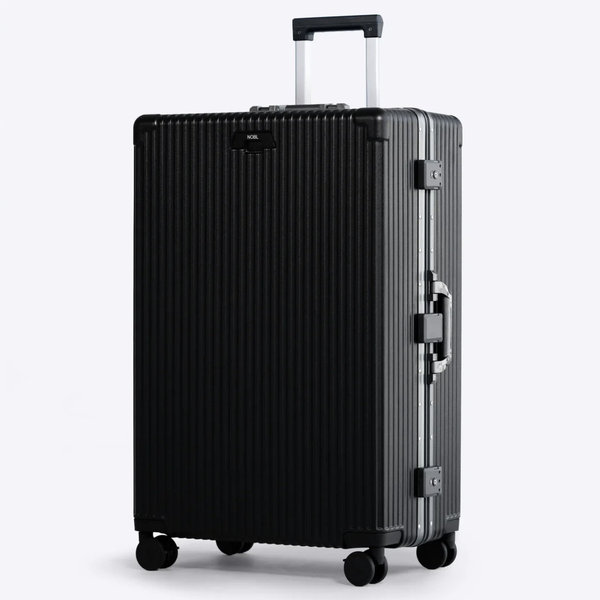 Check-In: All-In-One 28"