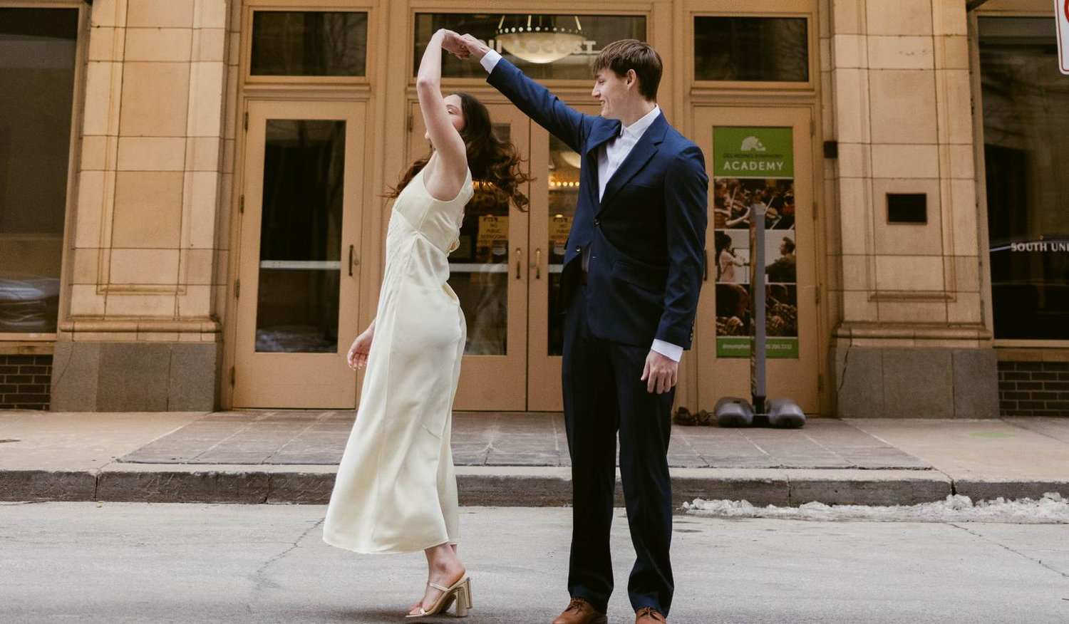 The Wedding Website of Madeline Hofmann and Jackson Long