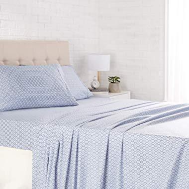 AmazonBasics Light-Weight Microfiber Sheet Set - Queen, Blue Damask