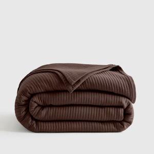 Organic Cotton Matelasse Coverlet in Espresso