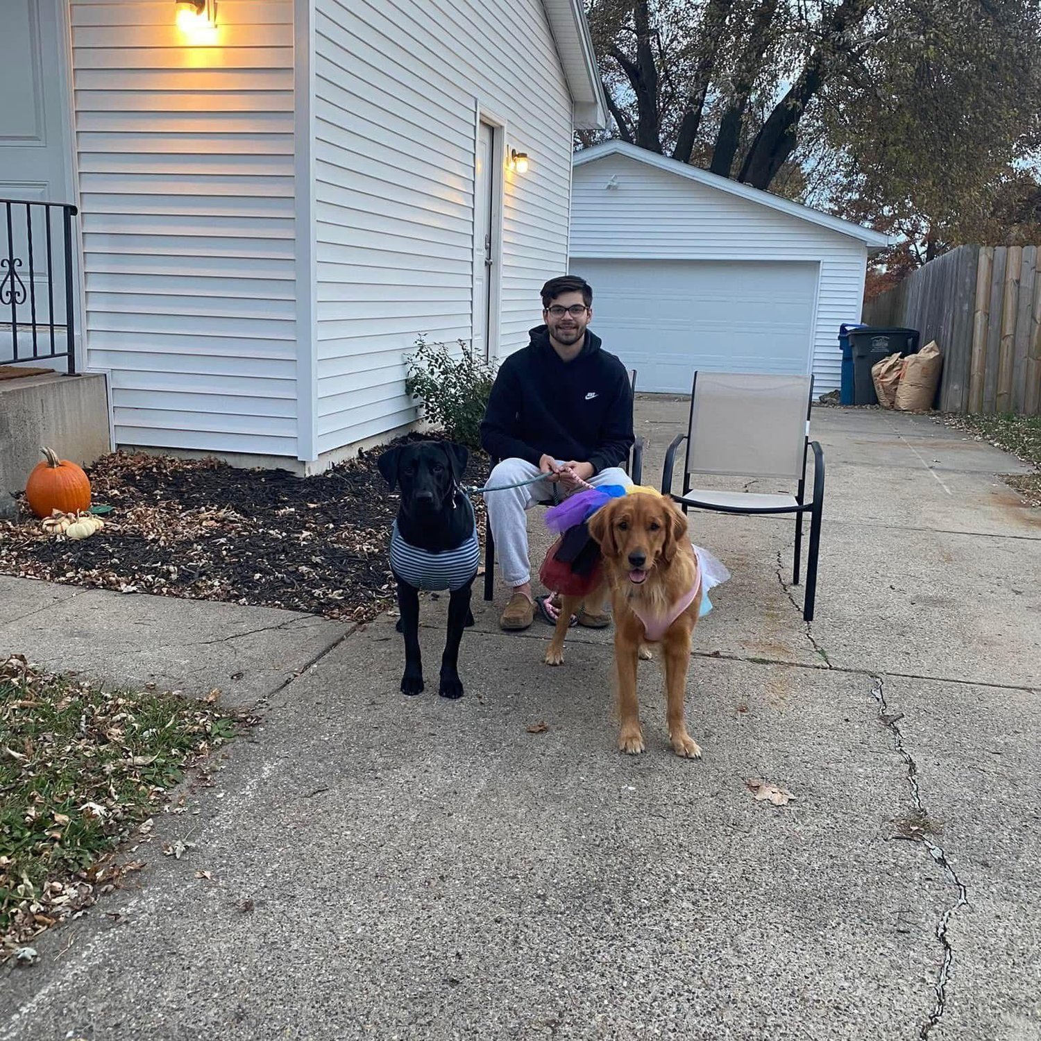 IZZY & NATE BOUGHT THEIR FIRST HOME TOGETHER IN 2023
