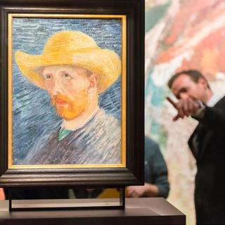 Van Gogh Museum Tickets and Small Group Guided Tour