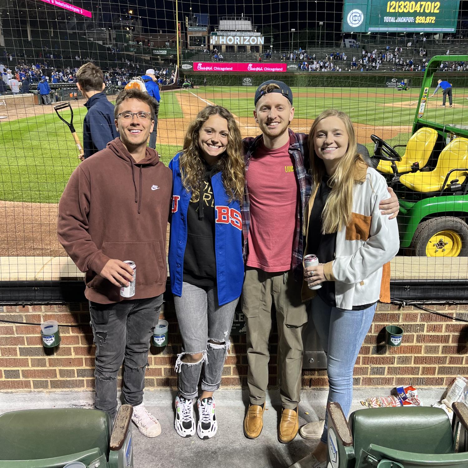 Bailey moved to Chicago after college for work, and Anna moved to downtown Chicago her second year of PA school. There, they were introduced by their great friends (Elly & Mac) in 2020.