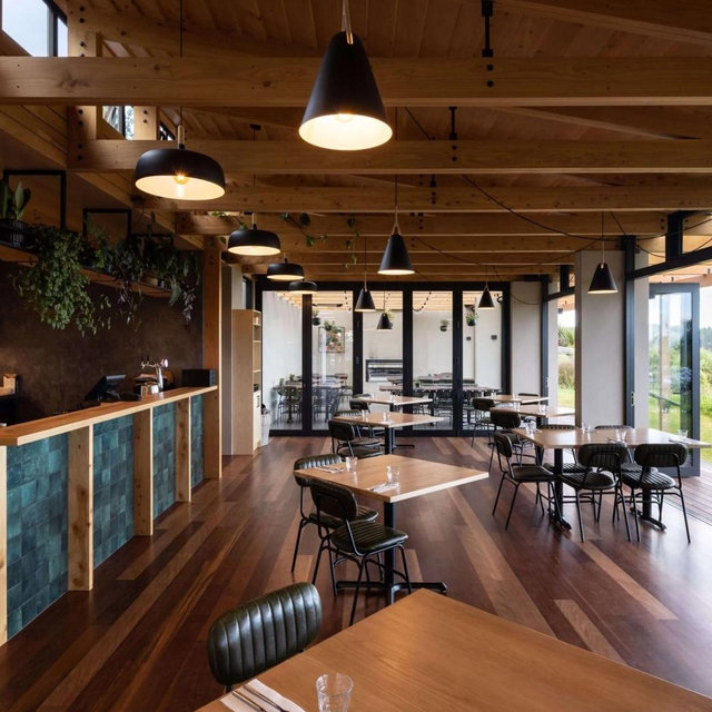 New Zealand Honeymooning Wine Tasting