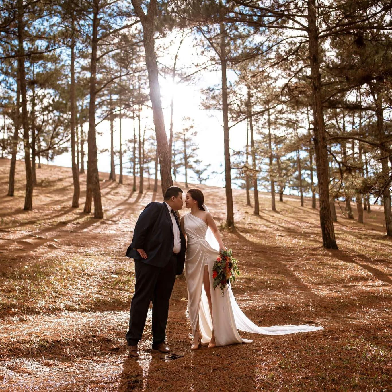 Engagement photos in the mountains of Dalat, Vietnam