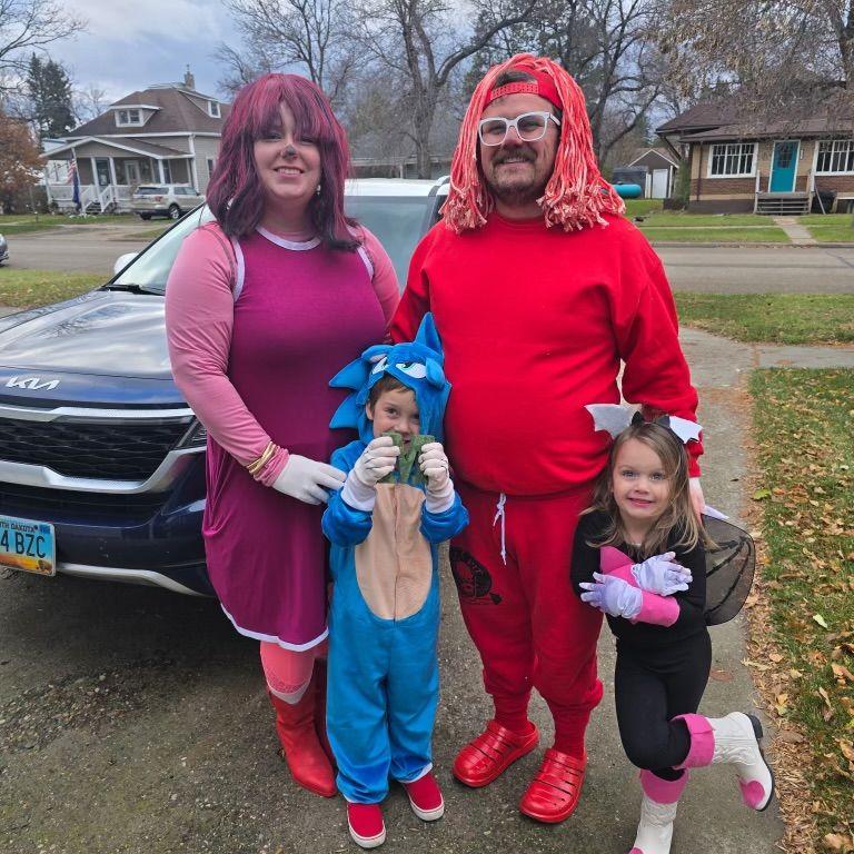 Halloween 2025. Sonic, Rouge, Amy, and Knuckles.