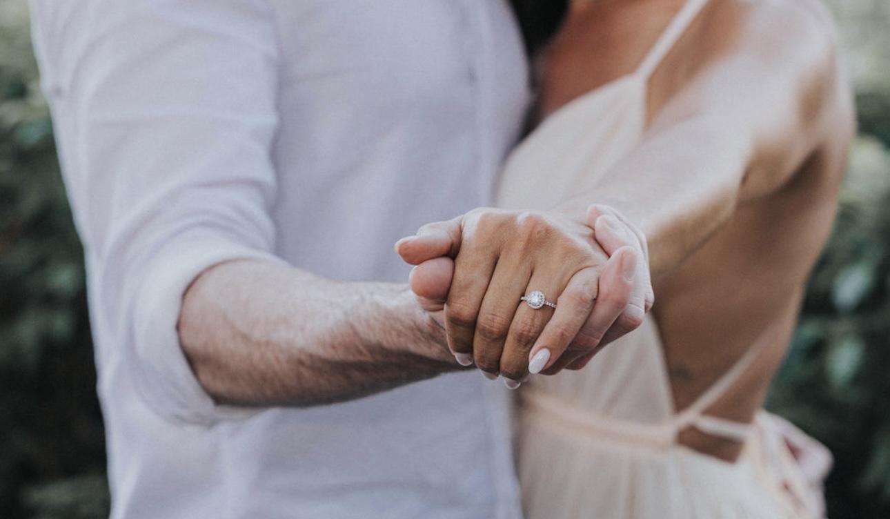 The Wedding Website of Diane Balieiro and Jake Moore