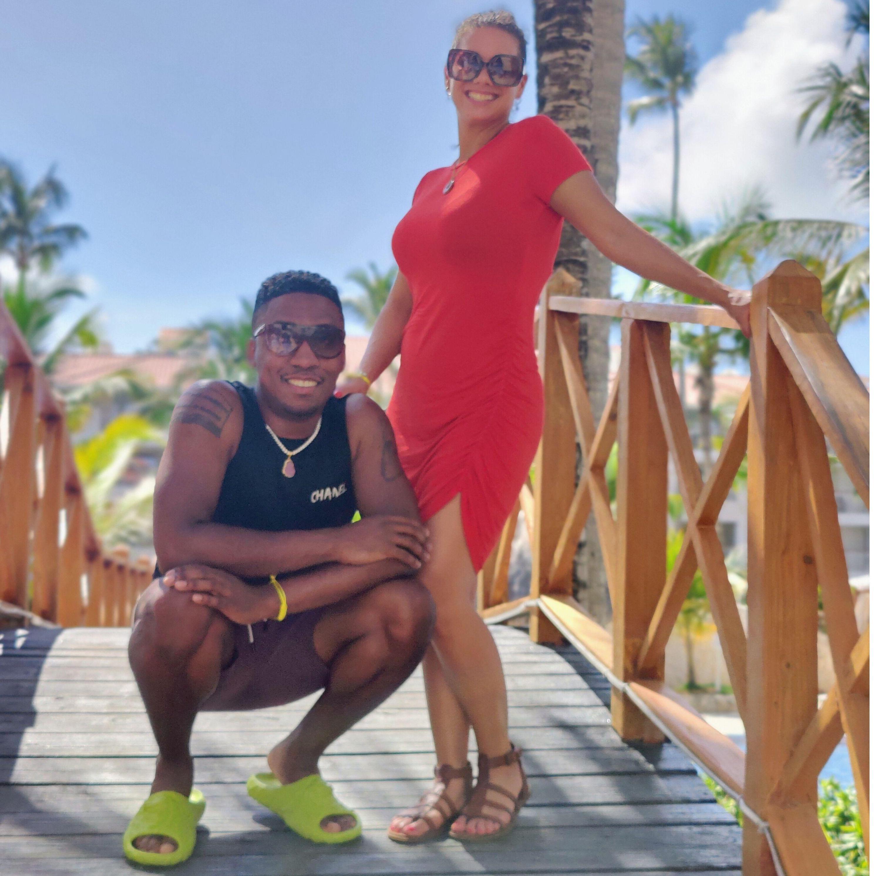 Take my hand and let's travel the world together! {07.09.23}