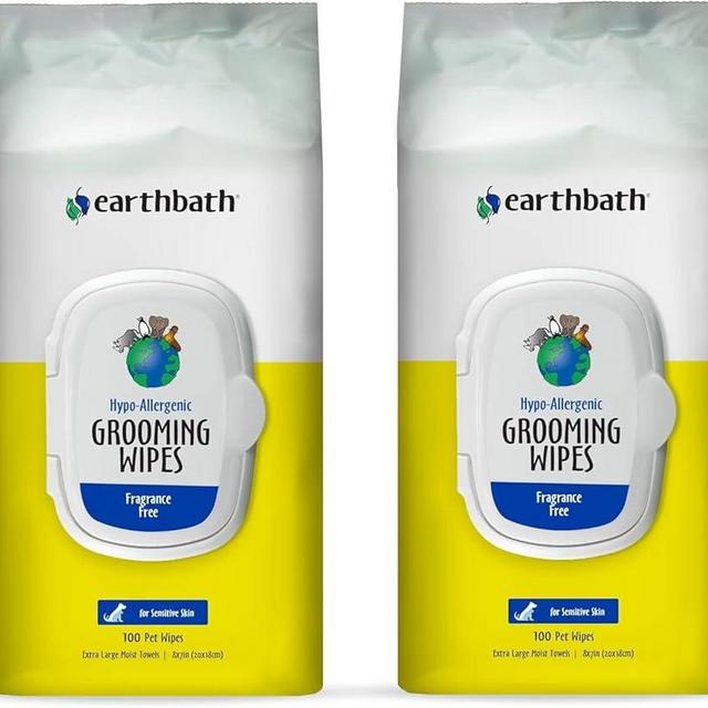 earthbath, Hypo-Allergenic Grooming Wipes - Fragrance Free Dog Wipes for Paws and Butt, Best Pet Wipes for Dogs with Sensitive Skin, Made in USA, Cruelty-Free Dog Cleaning Wipes - 100 Count (2 Pack)
