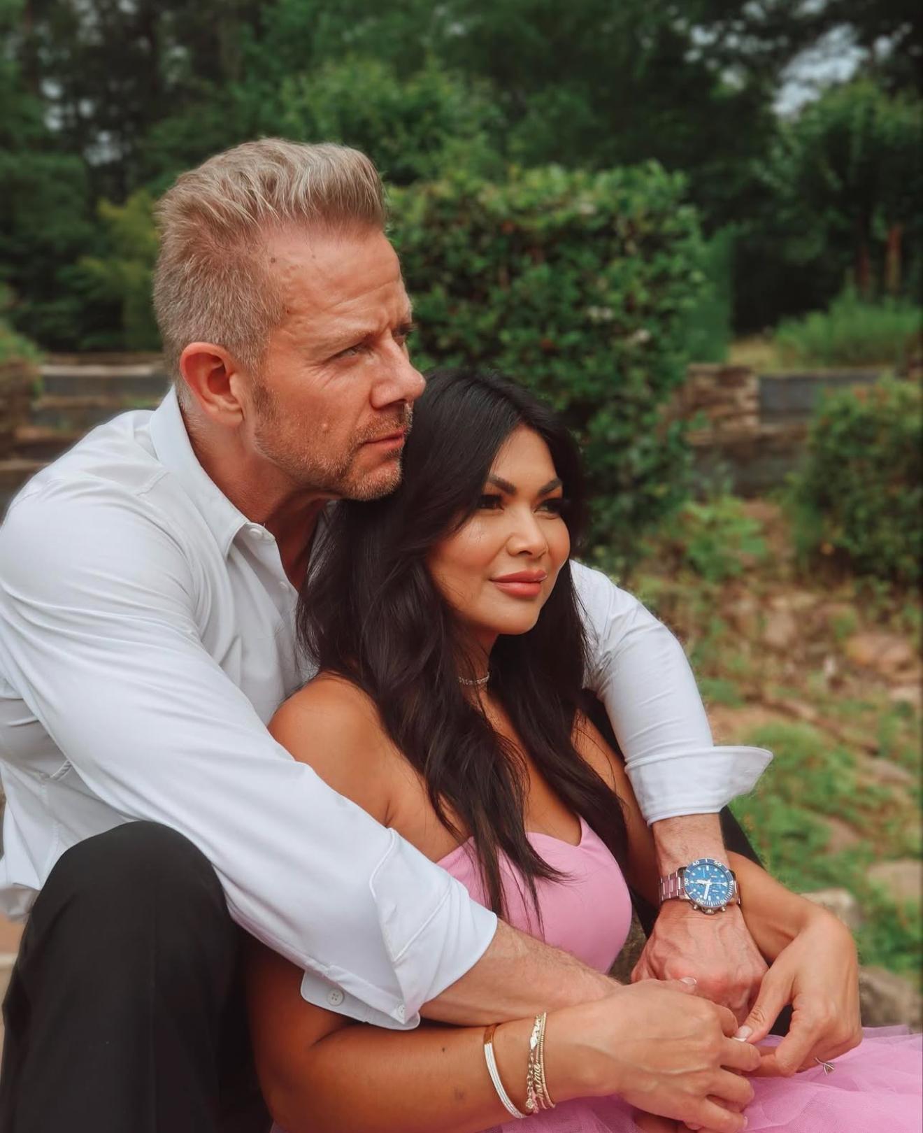The Wedding Website of Amanda Keomysay and Chris Snellgrove
