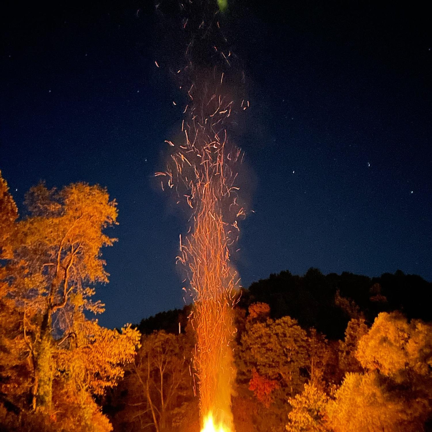 Fall Campout Bonfire 2022 
PC: Isabella Smithley