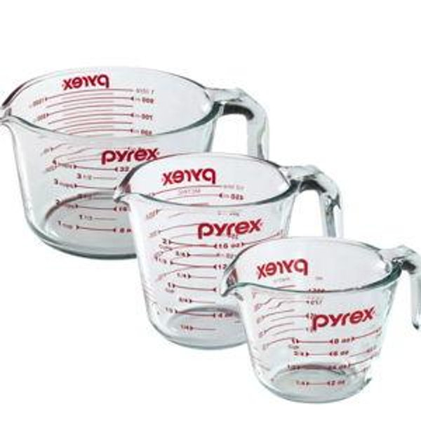 Pyrex Essentials (3-Pack) Glass Measuring Cups Set, (1, 2 & 4 Cup) Measuring Cups For Prepping, Baking and Cooking, Preheated Oven, Dishwasher, Freezer, and Microwave Safe