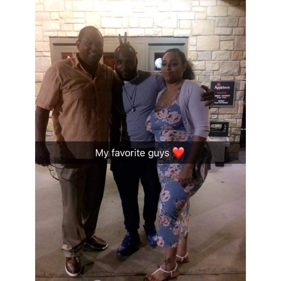 Dinner with my dad.. my heart!!