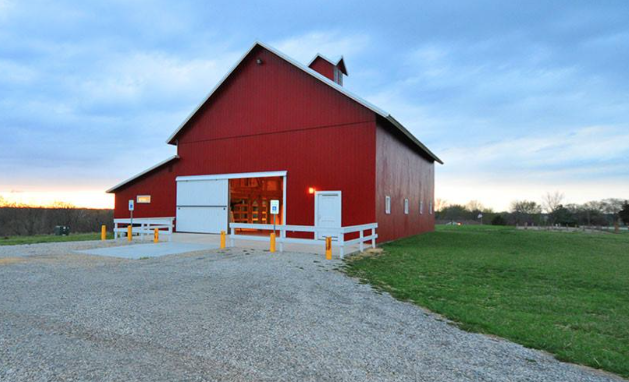 The Wedding Website of Lindsey Jones and Alexis Snow