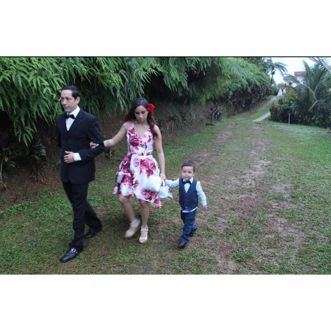 Adrian, Jenny's sister Jhoselyn and little Mylo 🥰