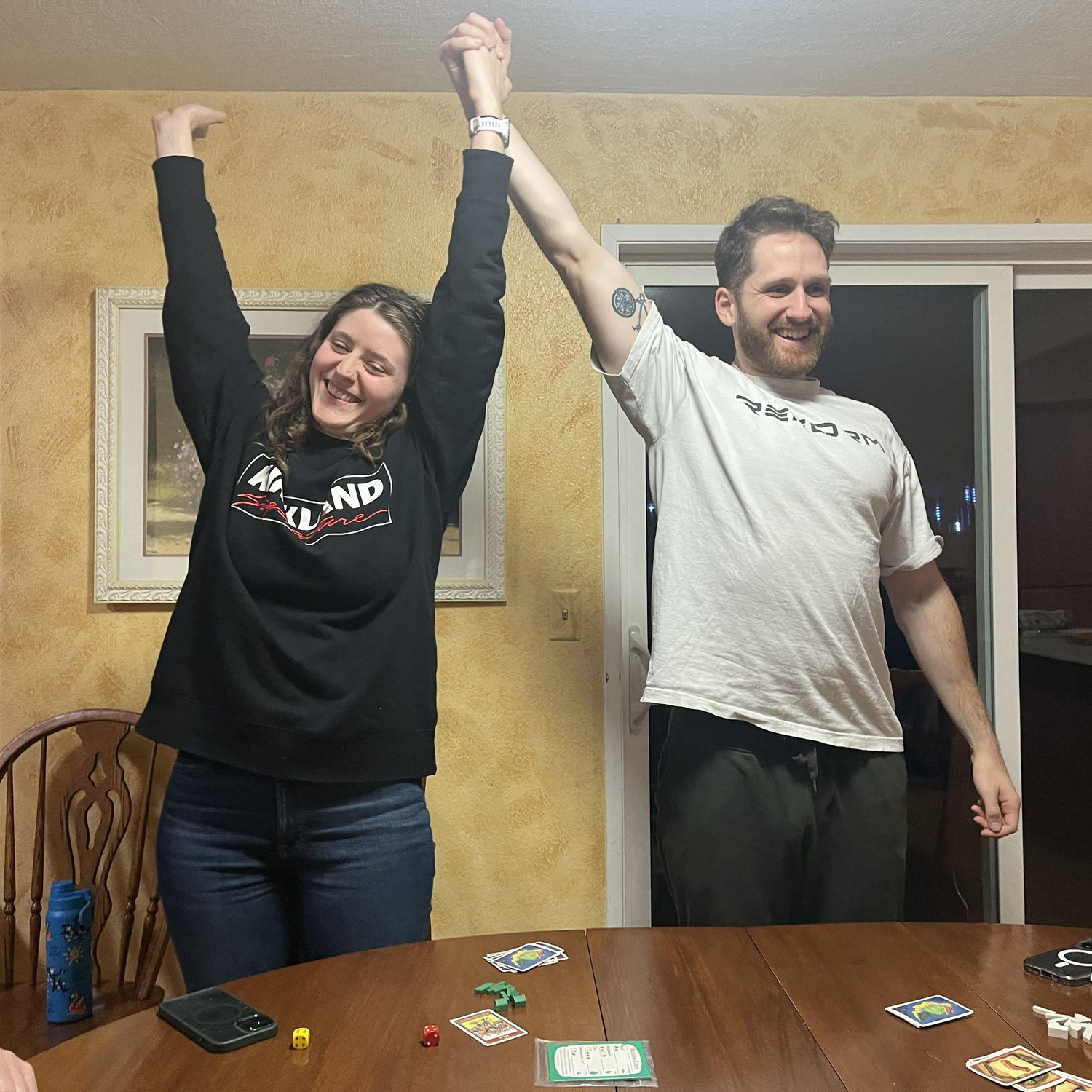 Erin's first time winning Catan in 4 years - and first time meeting Garrett's family. Christmas 2024