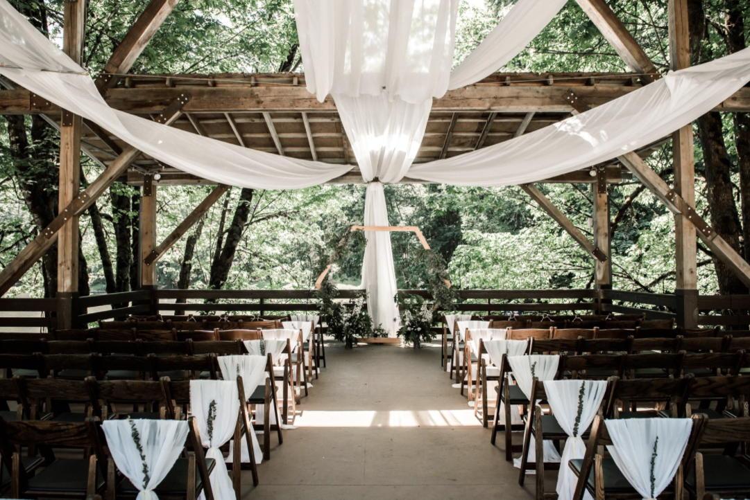 The Wedding Website of sarah qu and dylan white