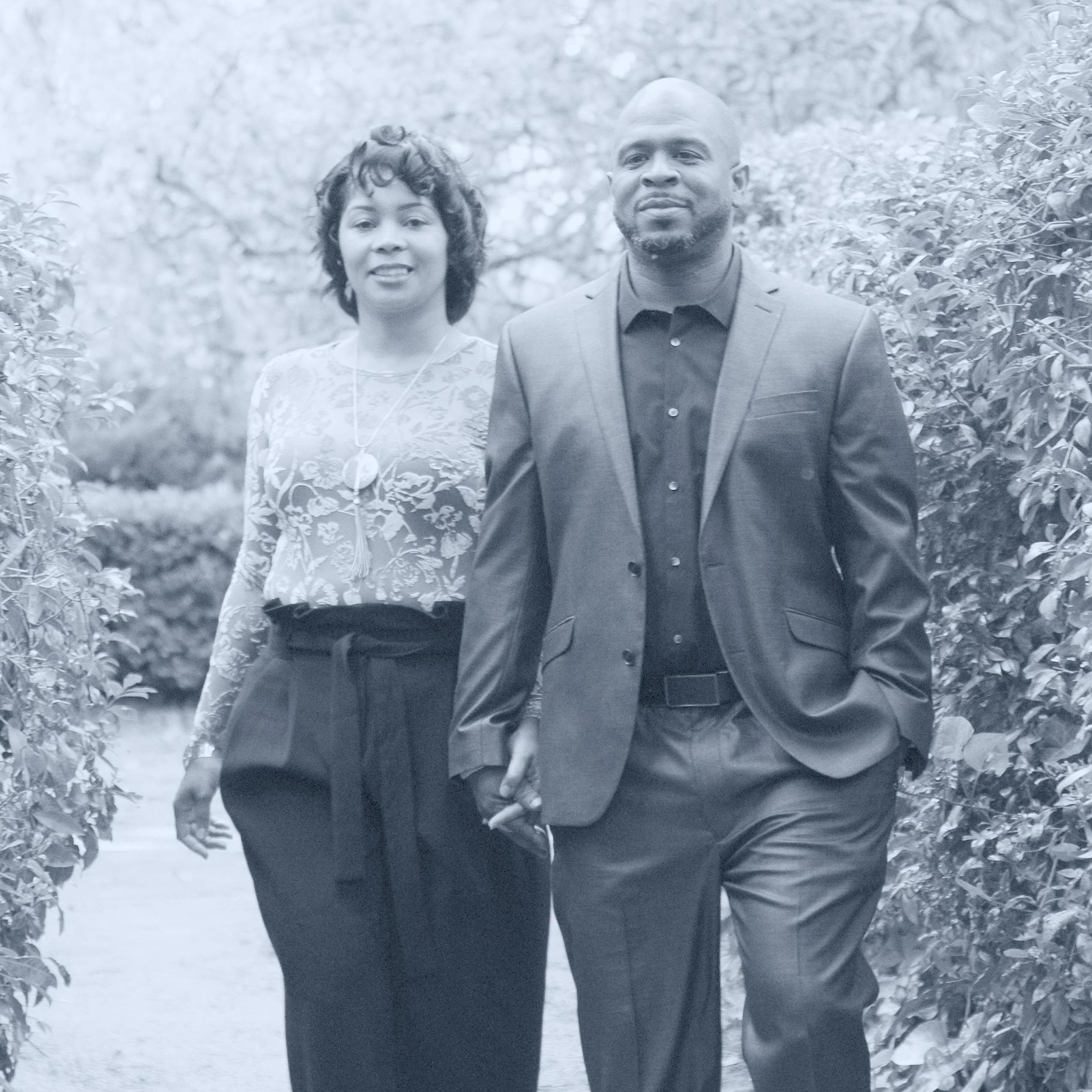 King and Queen strolling thru the Garden of Love!!!