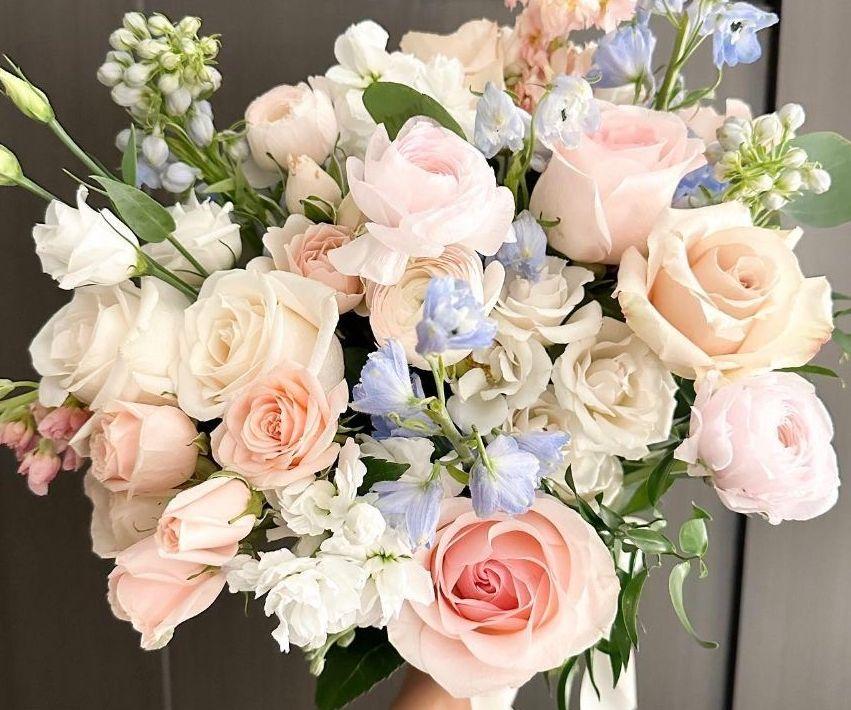 The Wedding Website of Gabrielle Dawes and Alex Mills