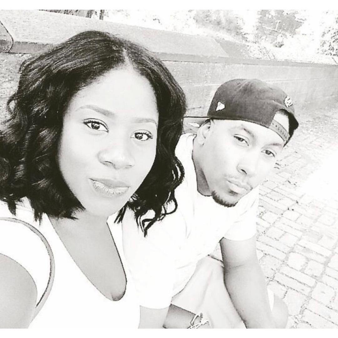 The day selfies became usies.....