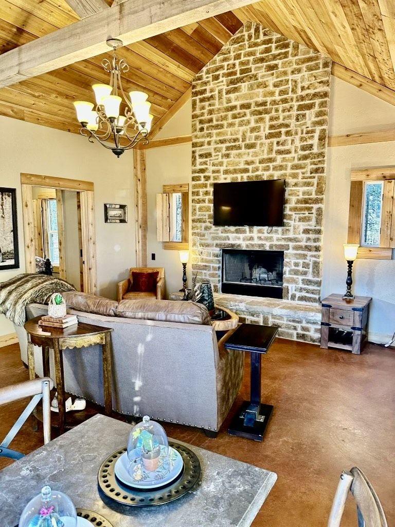 The Wedding Website of Hannah Fort and Chance Wood