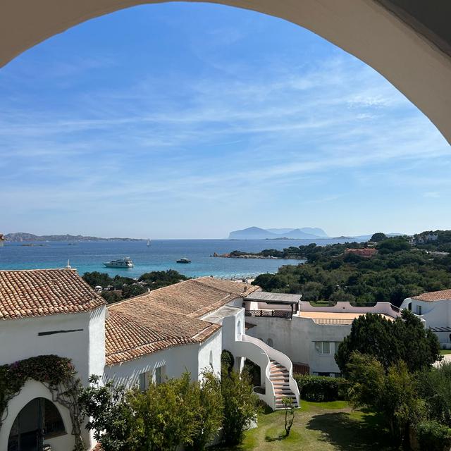 Three Nights at Hotel Romazzino on Our Honeymoon