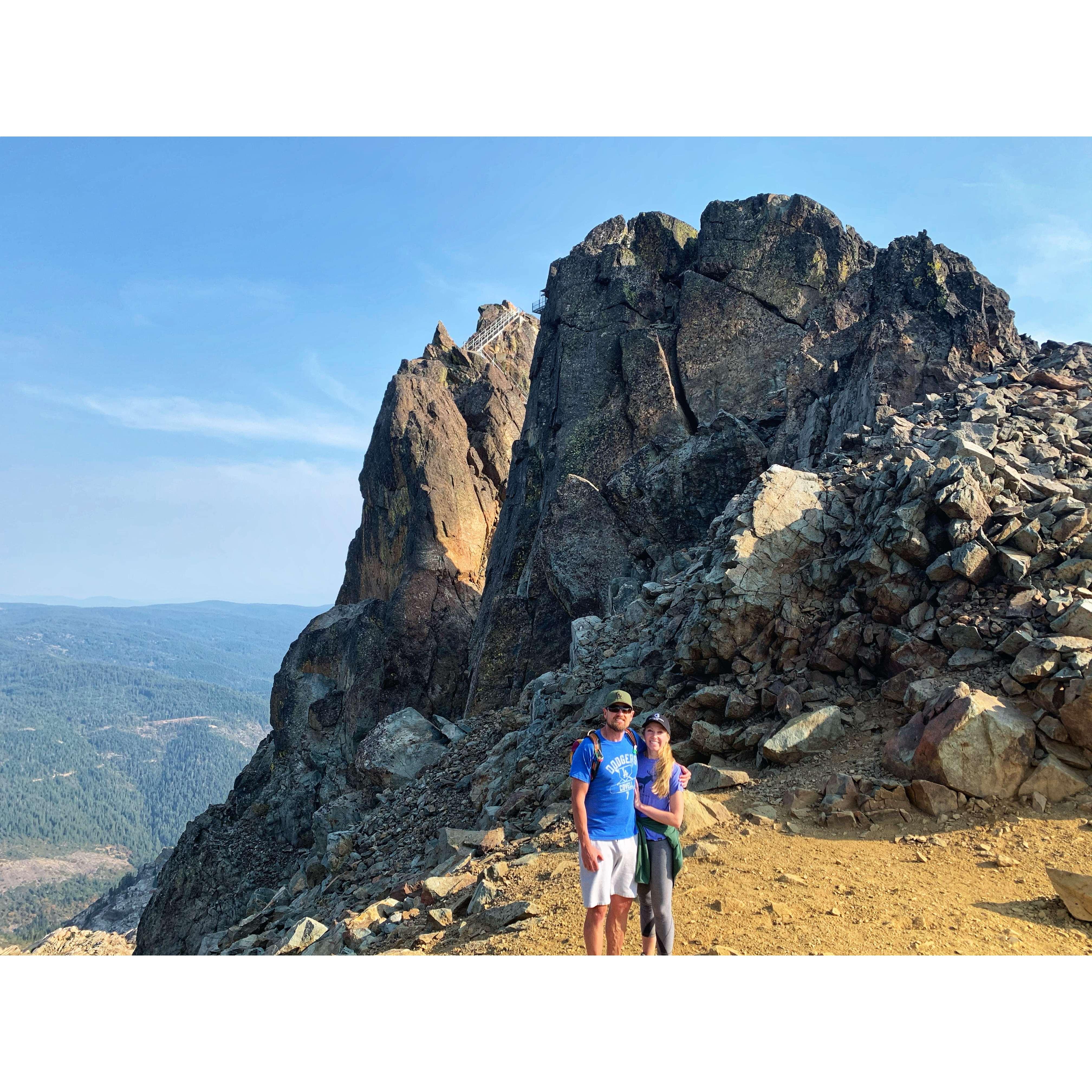 Hiking up to Sierra Butte Fire Lookout