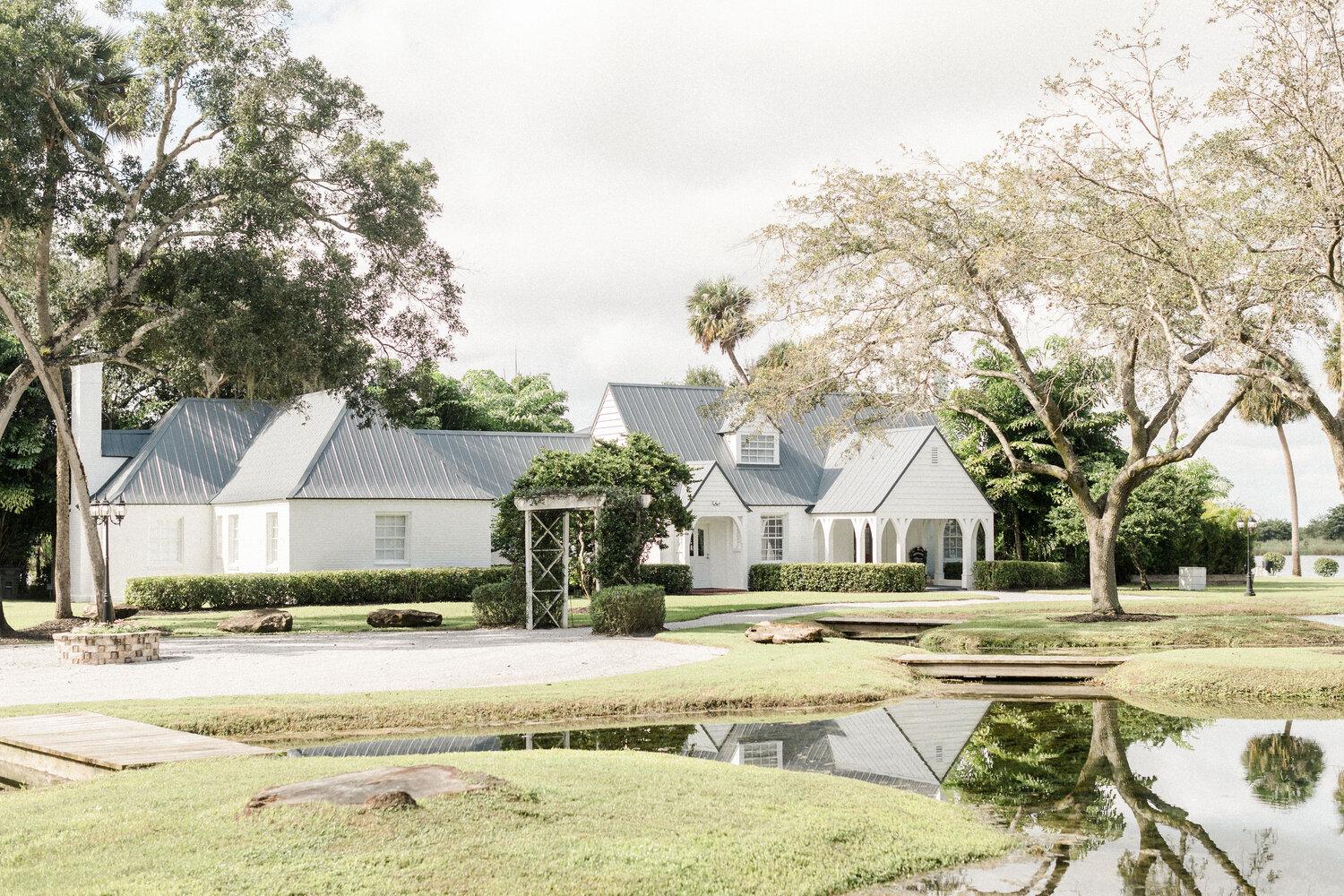 The Wedding Website of Emily Howe and Josh Woelfel