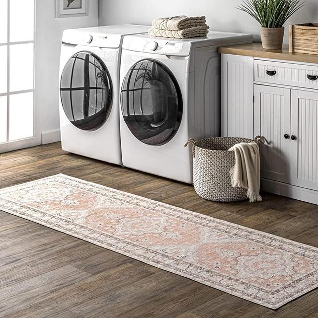 nuLOOM Tracie Machine Washable Floral Medallion Runner Rug, 2' 6" x 8', Peach