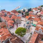 Skver and Old Town