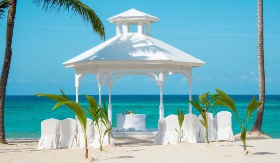 The Wedding Website of Diana Alarcon and Carlos Ponce