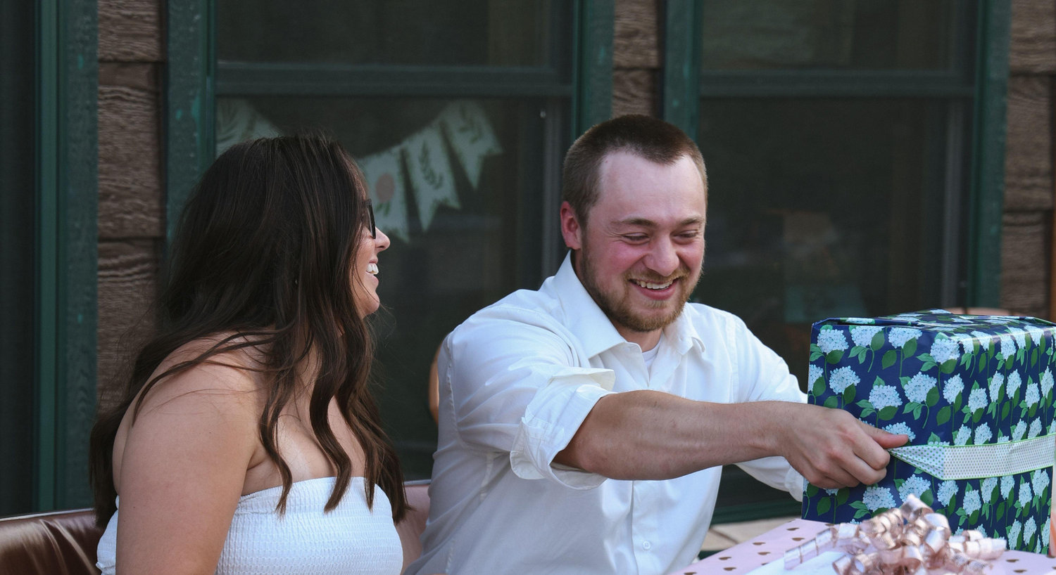 The Wedding Website of Chelsey Rypkema and Logan Rheault