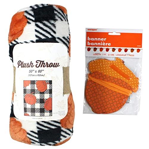 Fall Throw Blanket: Modern Country Black and White Checked with Orange Pumpkins (Buffalo Check)