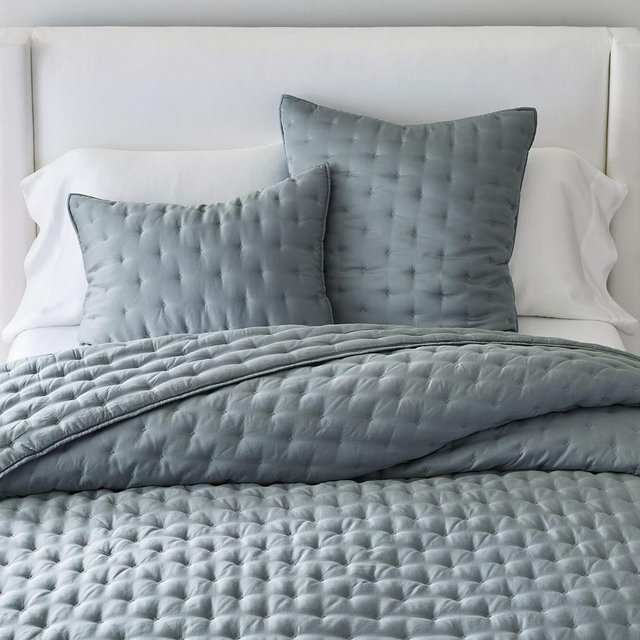 Riviera Blue TENCEL™ Tufted Quilt, Full/Queen