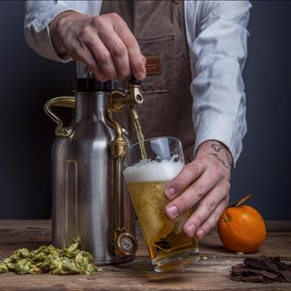uKeg Steel Carbonated Growler
