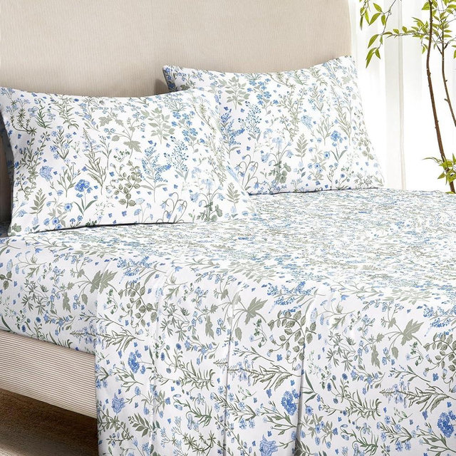 Wake In Cloud - Floral Bed Sheets, 4-Piece Sheet Set, Botanical Flower Shabby Chic Pattern Printed Cottagecore Vintage Aesthetic Bedding, Deep Pocket, Blue White, Queen Size
