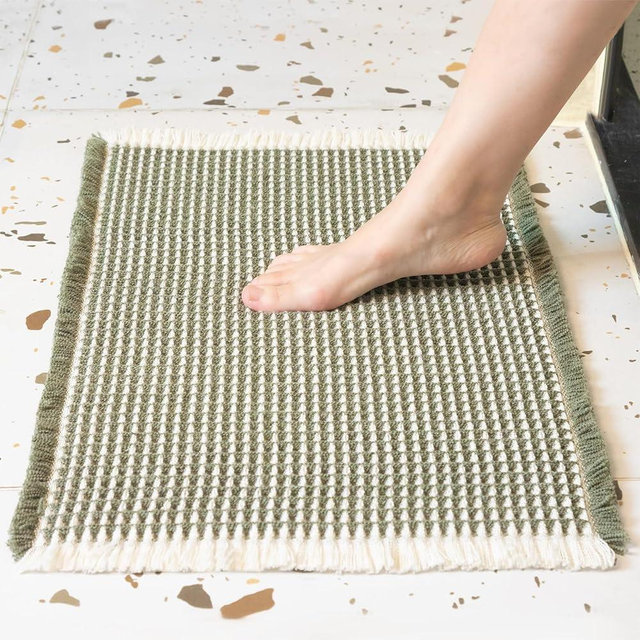 Furicher Waffle Bath Mat, Non Slip Bath Mats for Bathroom, Ultra Absorbent Bathroom Mat for Bathroom Decor, Washable Kitchen Rugs for Boho Decor, Green & White, 19.7"x31.5"