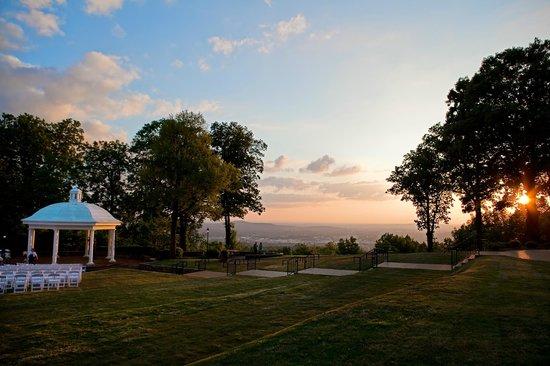 The Wedding Website of Kristie Dodd and Jamie Cain