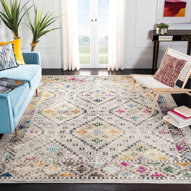 SAFAVIEH Madison Collection Area Rug - 6' x 9', Grey & Yellow, Boho Diamond Distressed Design, Non-Shedding & Easy Care, Ideal for High Traffic Areas in Living Room, Bedroom (MAD418F)