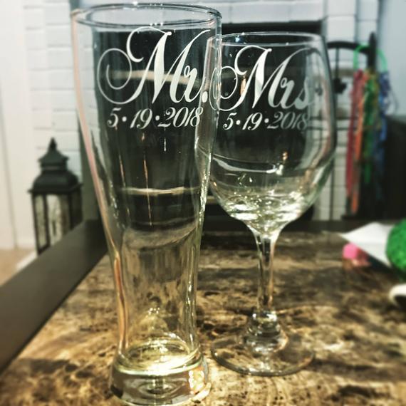 Elegant Mr. and Mrs. Glasses and Wedding Date, Gift for Bride and Groom, Set of 2, Mr. and Mrs. Toasting Glasses, Choose Your Glass!