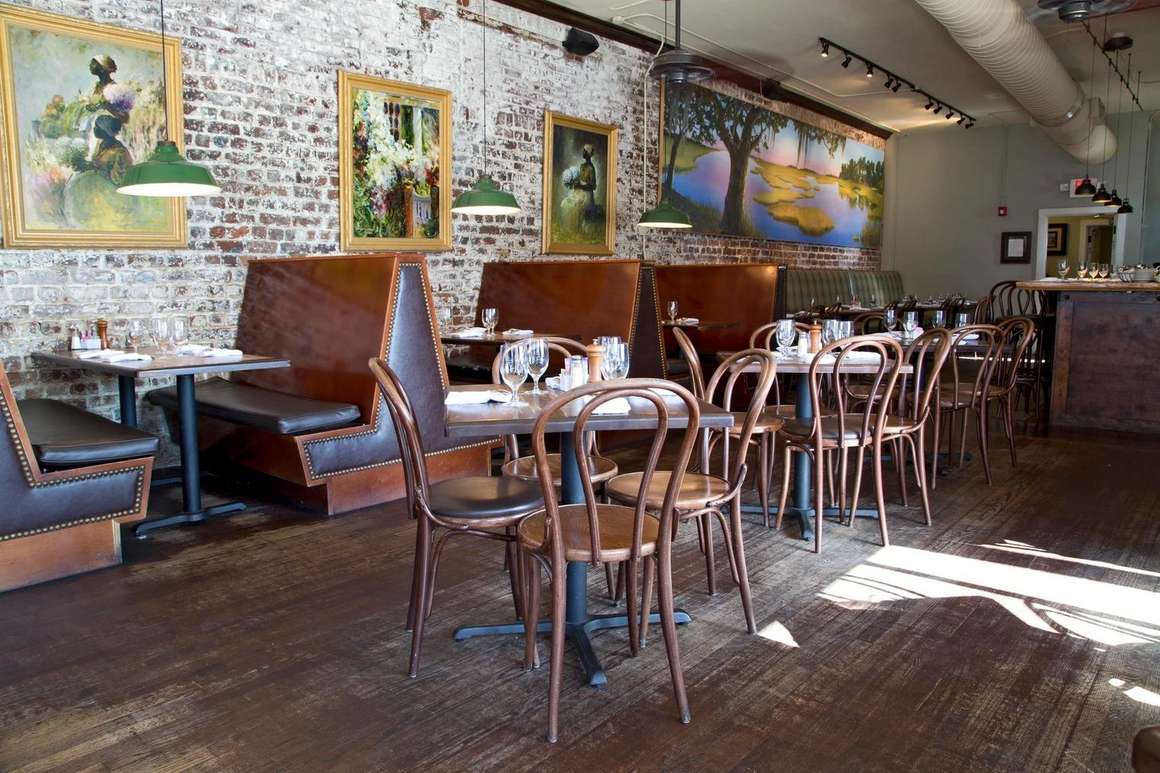 Upstairs at Virginia's On King