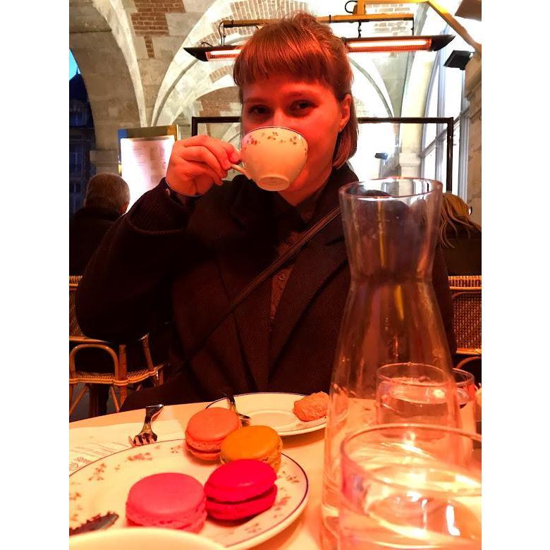 Paris and Bailey and macaroons!