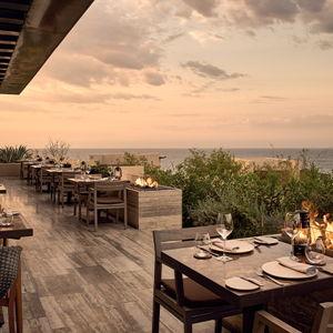 Dinner at Humo